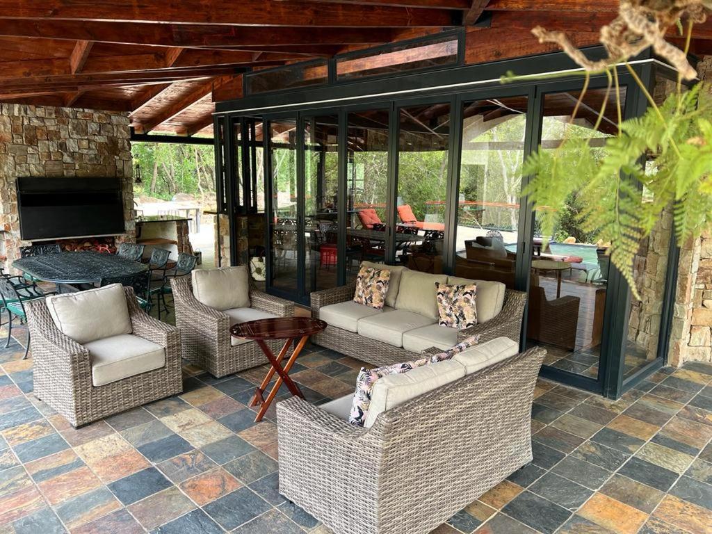 Heysbrook Estate - Luxurious Lodges In A Private Valley Waterval-Onder ภายนอก รูปภาพ