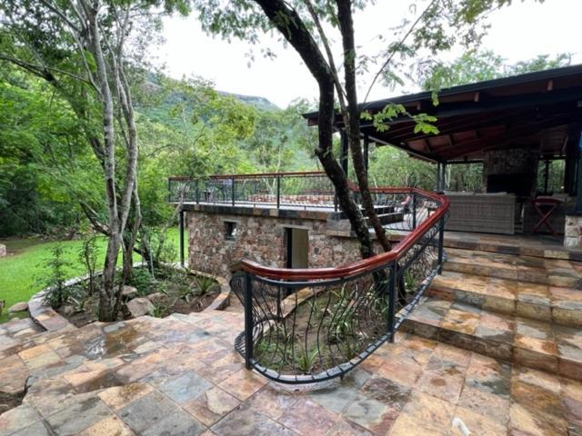 Heysbrook Estate - Luxurious Lodges In A Private Valley Waterval-Onder ภายนอก รูปภาพ